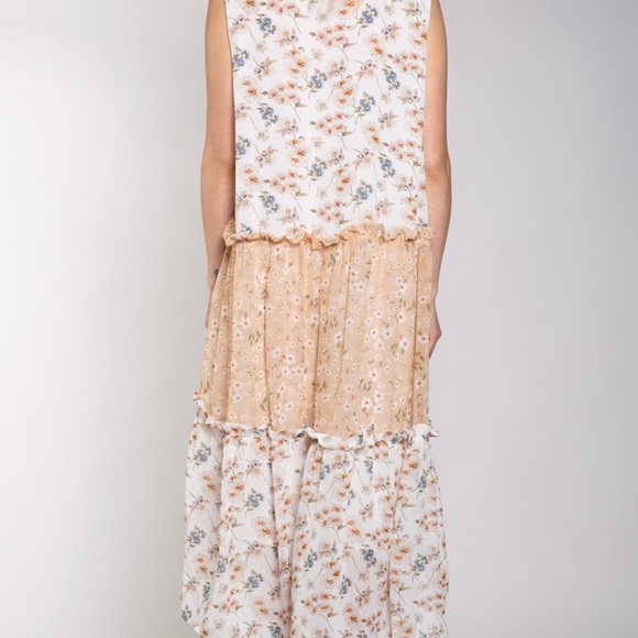 POL Three Tiered Floral Maxi Slip On Dress - Picture 6 of 9